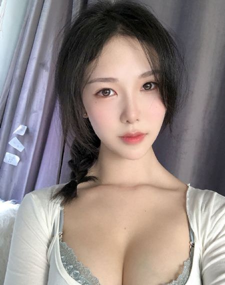 丝袜美腿一区二区三区动态图