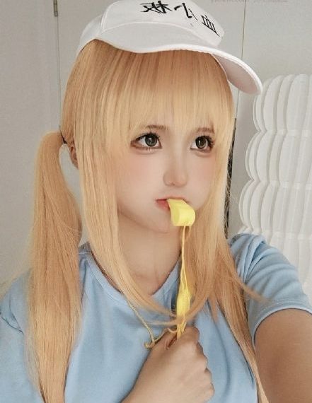 吸血裸女